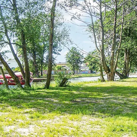 2 Bedroom Stacaravan In 营地 Ujście-Darłowskie